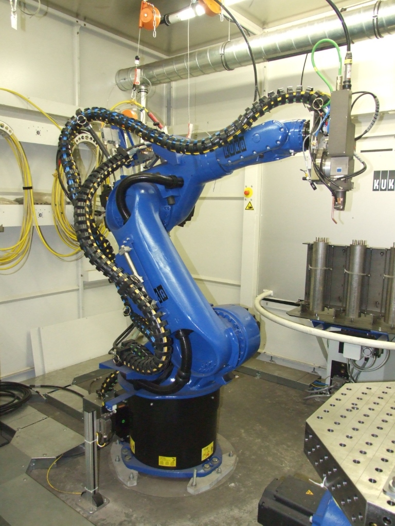Robot Industriale KUKA Saldatura Laser C.M.D.